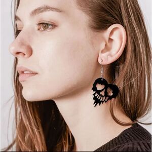 NEW DRIP FACE HEART PLASTIC HALLOWEEN EARRINGS